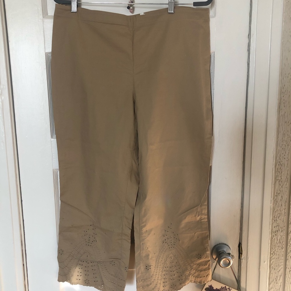 Gap Cropped Wide Leg Pants with Embroidered Detail